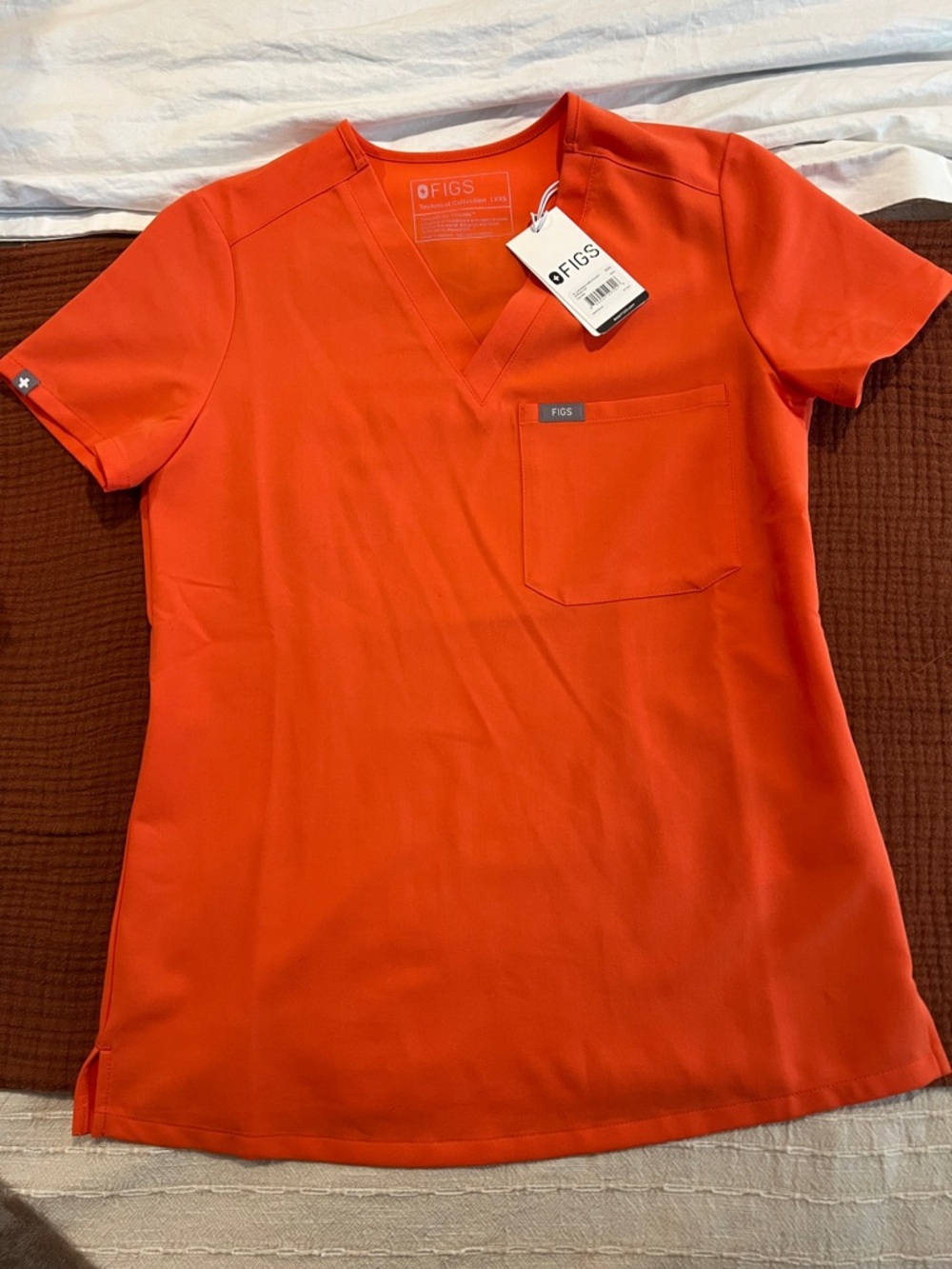 NWT Figs Sunset Orange Catarina scrub top XXS